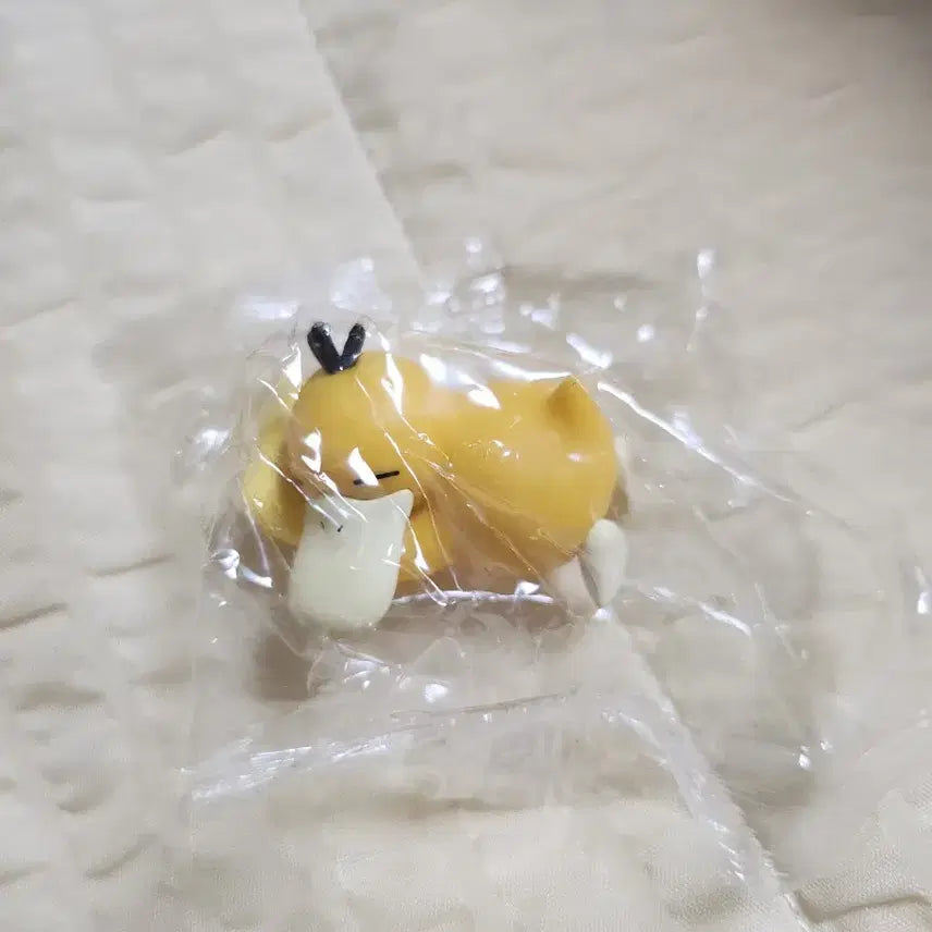 [BUNJANG] Pokemon Soda Golduck Figure / 포켓몬 소다 음료수 피규어 고라파덕 팝니다