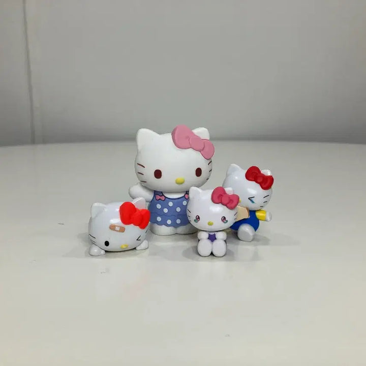 [BUNJANG] Sanrio Hello Kitty Figure 4-Type Bundle Set / 산리오 키티 피규어 4종 일괄