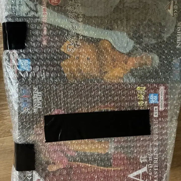 [BUNJANG] One Piece MASTERLISE Rayleigh Last One &amp; Roger A Prize Figure Bundle Set (Sealed) / [미개봉]원피스 제일복권 MASTERLISE 레일리 라스트원 피규어