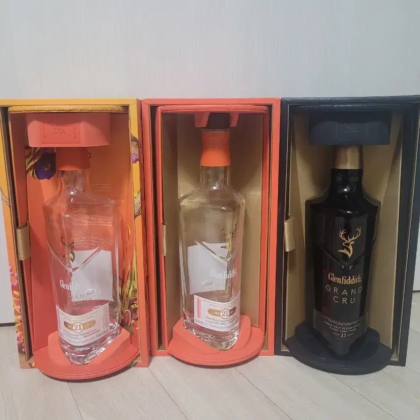 [BUNJANG] Glenfiddich 21 Year Old Gran Reserva Grand Cru Whisky Empty Bottles (Set of 3) / 글렌피딕 21년 그란 리저바 / 그랜드 크루 위스키 3종 공병판매