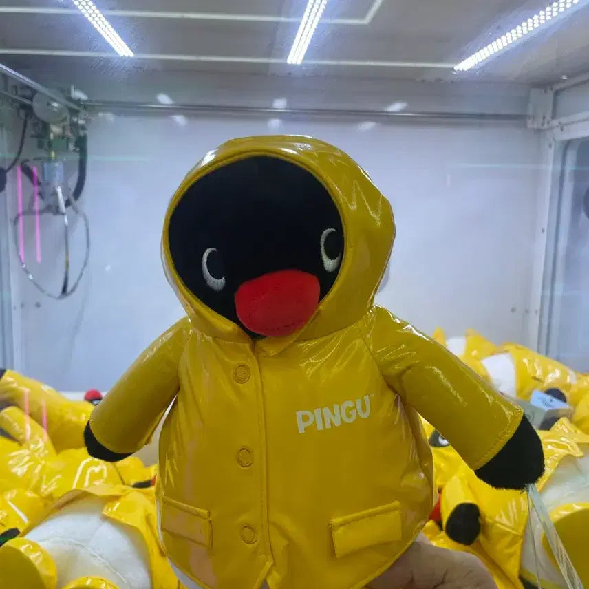 [BUNJANG] Pingu Yellow Raincoat Plush Doll / 핑구 인형 노란색 레인코트 우비인형