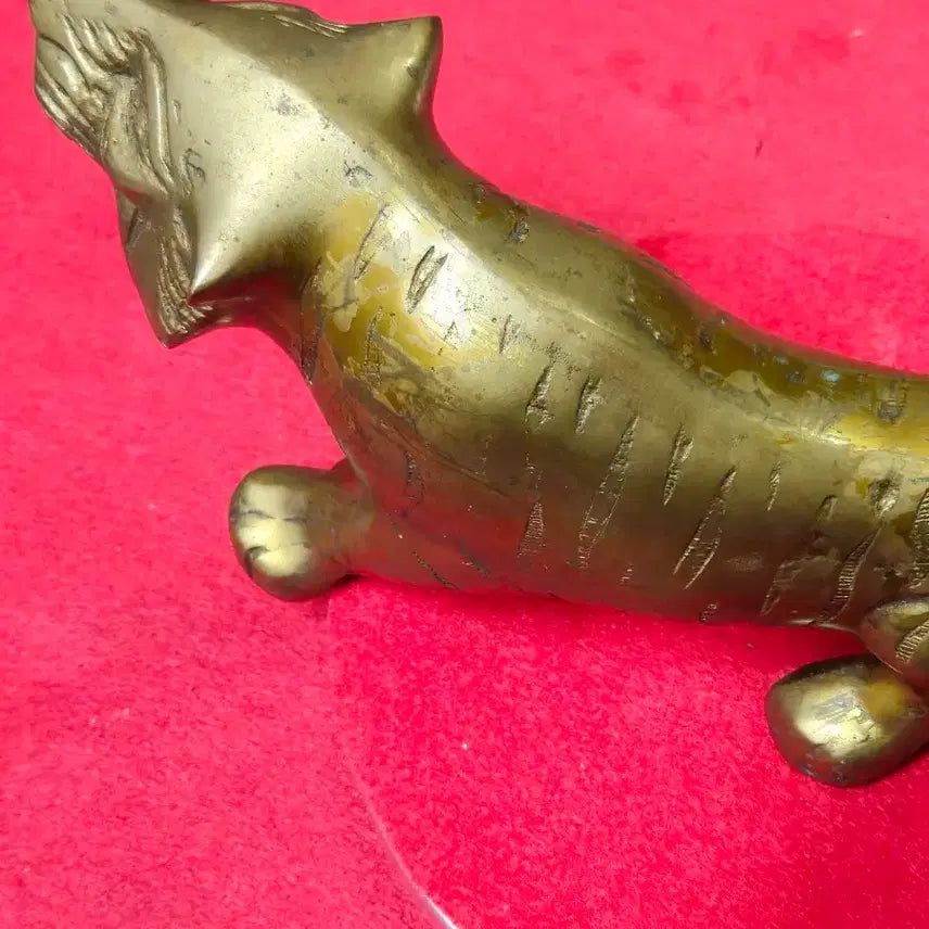 [BUNJANG] Solid Brass Tiger Sculpture (Large, 45cm, Feng Shui, Wealth Luck) / 묵직한 통황동 호랑이 조각상 (풍수 액운타파 재물운 인테리어 소품)