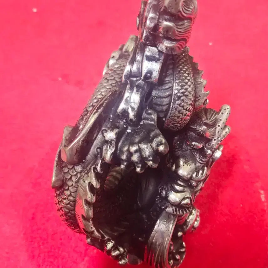 [BUNJANG] Qianlong Period "Qianlong Nian Zhi" Mark Large White Bronze Double Dragon Sculpture (3.1kg) / [명품 골동] 건륭년제 백동 쌍룡 조각상 (3.1kg 풍수 재물운 대형