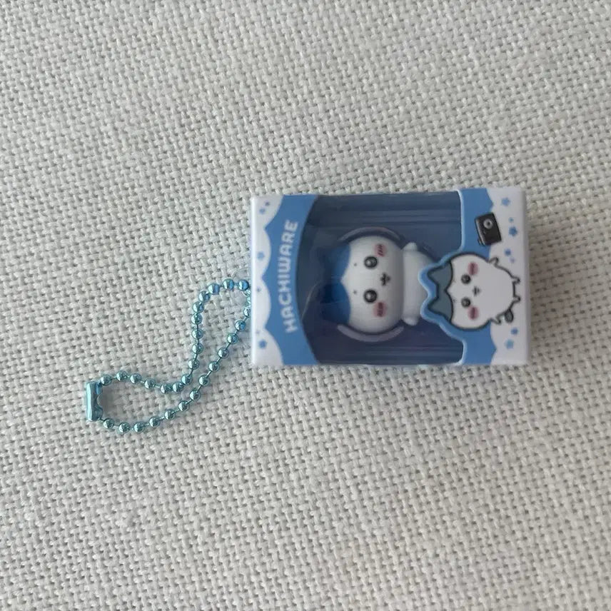 [BUNJANG] Chiikawa Hachiwara Pajama Plush Keychain &amp; Rice Ball Figure Set / 치이카와 초코 박스 쌀알 피규어 하치와레 파자마 인형 키링 세트