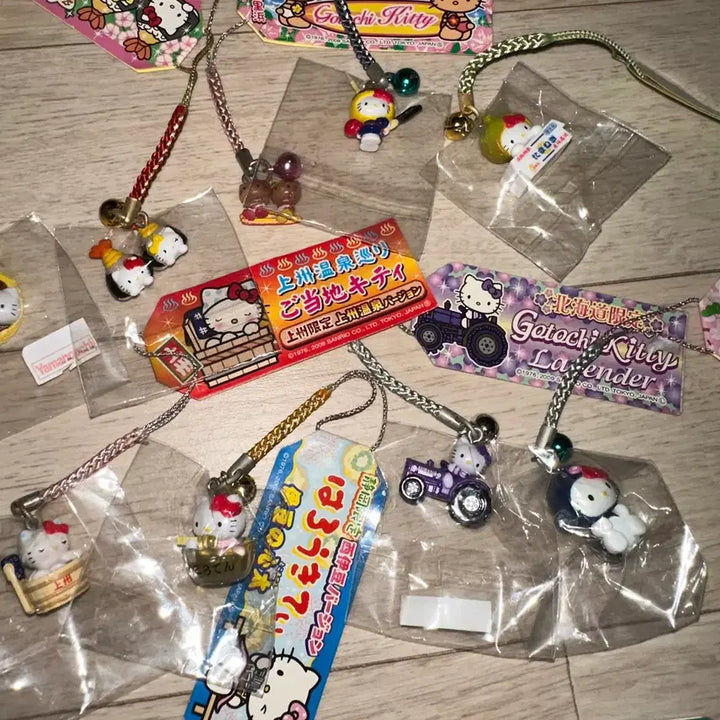 [BUNJANG] Hello Kitty Strap Bundle Set (19 Types) / 키티스트랩 19종 일괄 (개별가능제시)