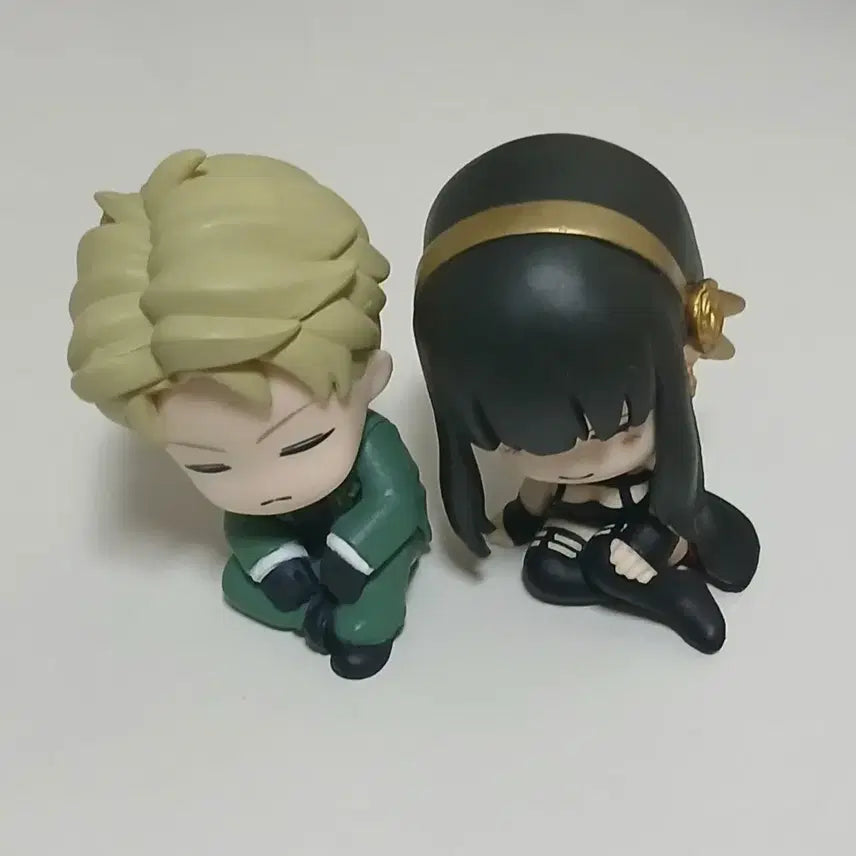 [BUNJANG] Lloyd Forger Spy Family Figure (Q posket) / 로이드, 요르 스파이 패밀리 꾸벅 (카타즈) 피규어