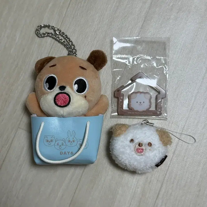 [BUNJANG] TWICE DAHYUN Bundle Set Keychain, Charm, Carabiner / 일괄) 돈 일본 백참, 돈 페이스키링, 데식팝업카라비너