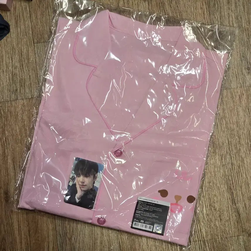 [BUNJANG] DAY6 The DÉCADE Encore MD Phil Pajama Set / 데이식스 더데케이드 앙콘 엠디 필 파자마 잠옷