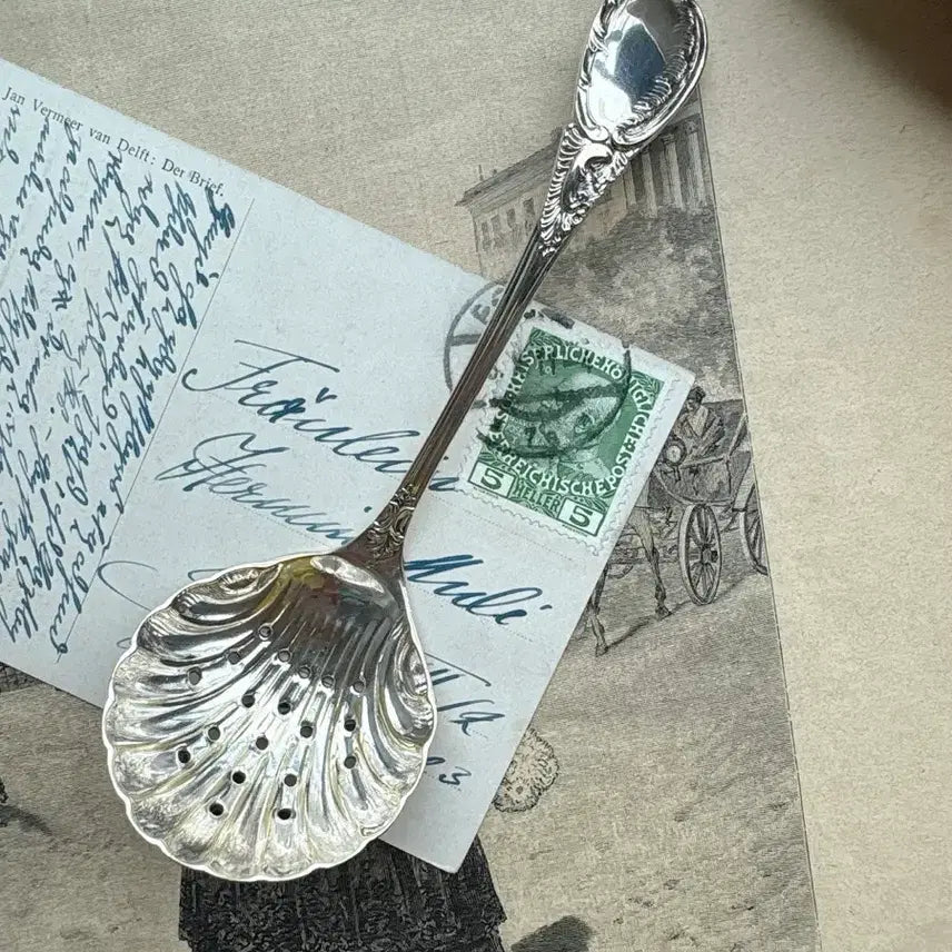 [BUNJANG] M.L &amp; Co. Silverplate Tea Strainer / 영국 앤틱 M.L &amp; Co 실버플레이트 티스트레이너