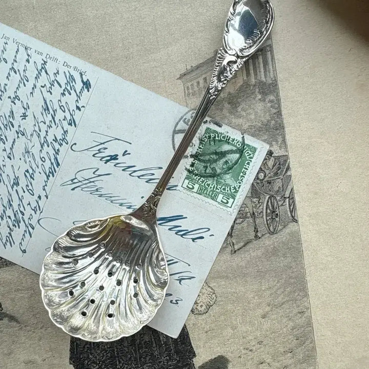 [BUNJANG] M.L &amp; Co. Silverplate Tea Strainer / 영국 앤틱 M.L &amp; Co 실버플레이트 티스트레이너