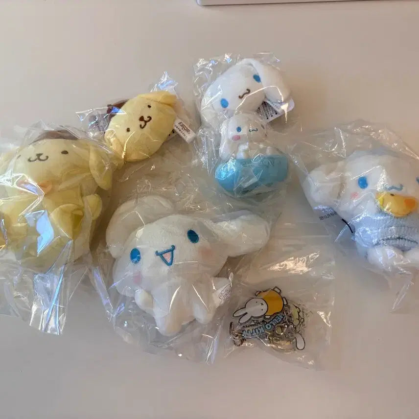 [BUNJANG] Sanrio Cinnamoroll &amp; Pompompurin Doll Keychain Figure Bundle Set / 산리오 시나모롤 폼폼푸린 인형 키링 피규어 일괄