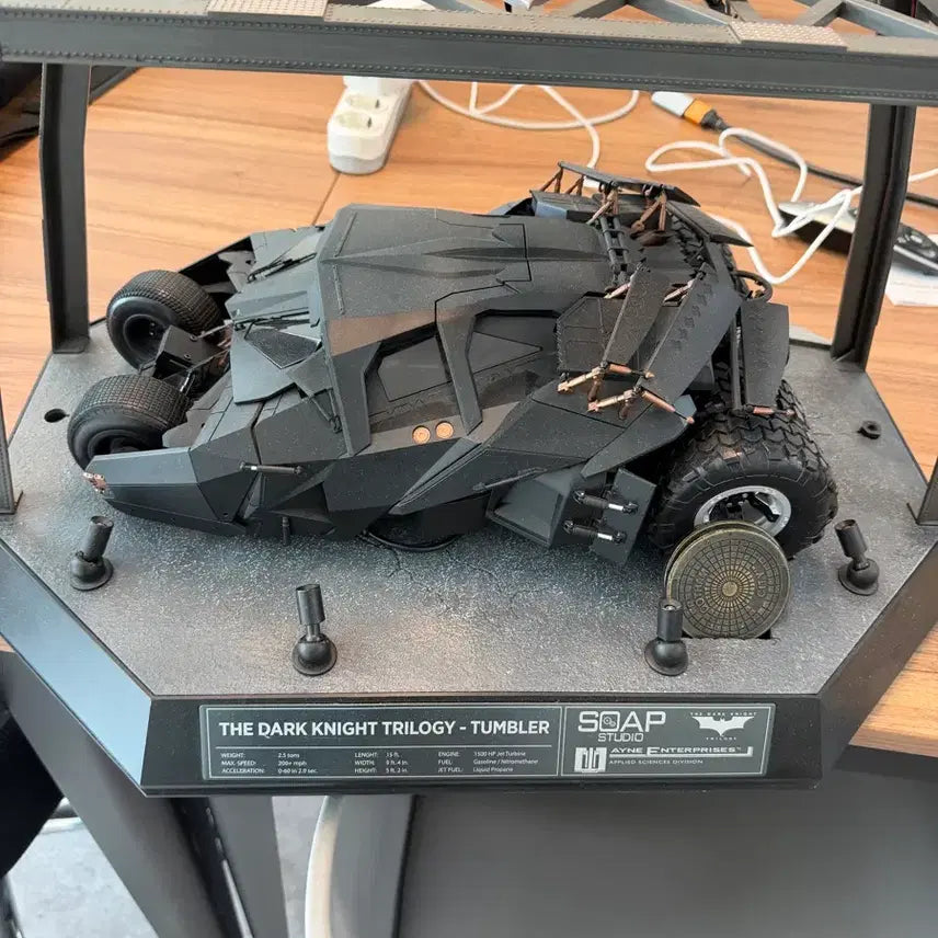 [BUNJANG] SOAP STUDIO Dark Knight Trilogy Tumbler Diorama Model / SOAP STUDIO 다크나이트 트릴로지 텀블러