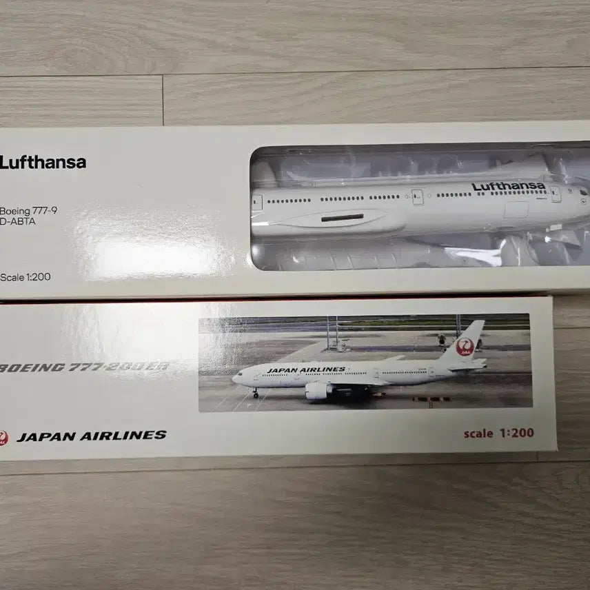 [BUNJANG] 1:200 B777-9 &amp; B777-200ER Aircraft Models / 1:200 B777-9&amp;-200ER