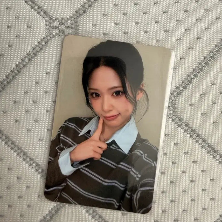 [BUNJANG] RESCENE Jenna Girlgroup Studio Photocard / 리센느 제나 걸그루브 공방포카 양도