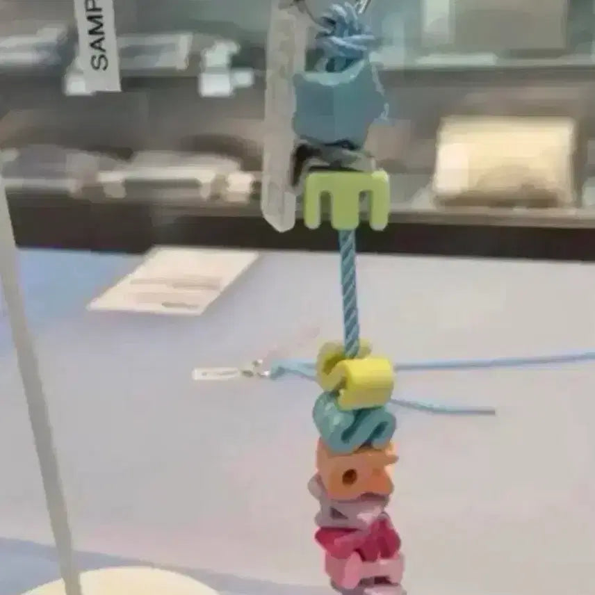 [BUNJANG] LE SSERAFIM Weverse Exclusive Keychain (New) / 르세라핌 위버스 한정 키링 (새상품)