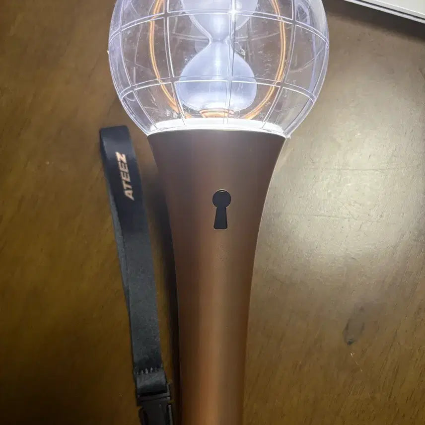 [BUNJANG] ATEEZ Lightiny 2 Lightstick / 라이티니2 양도합니다