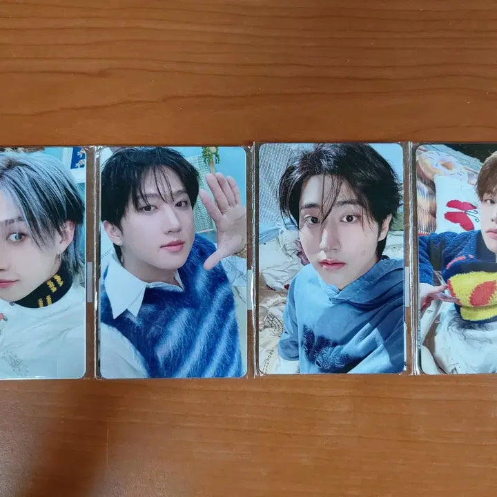 [BUNJANG] Stray Kids 6th Fanmeeting Online Photocard Set (OT8, 8 Cards, Sealed) / (미개봉, ot8) 스키즈 팬미 온라인 포카 8장일괄 straykids