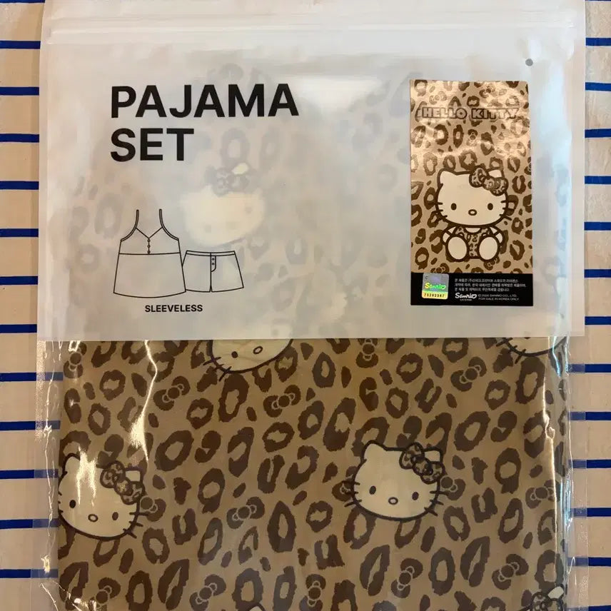 [BUNJANG] Spao Hello Kitty Leopard Pajama Set Brown S (Sealed) / 미개봉) 스파오 헬로키티 레오파드 슬립 파자마 브라운 S. L