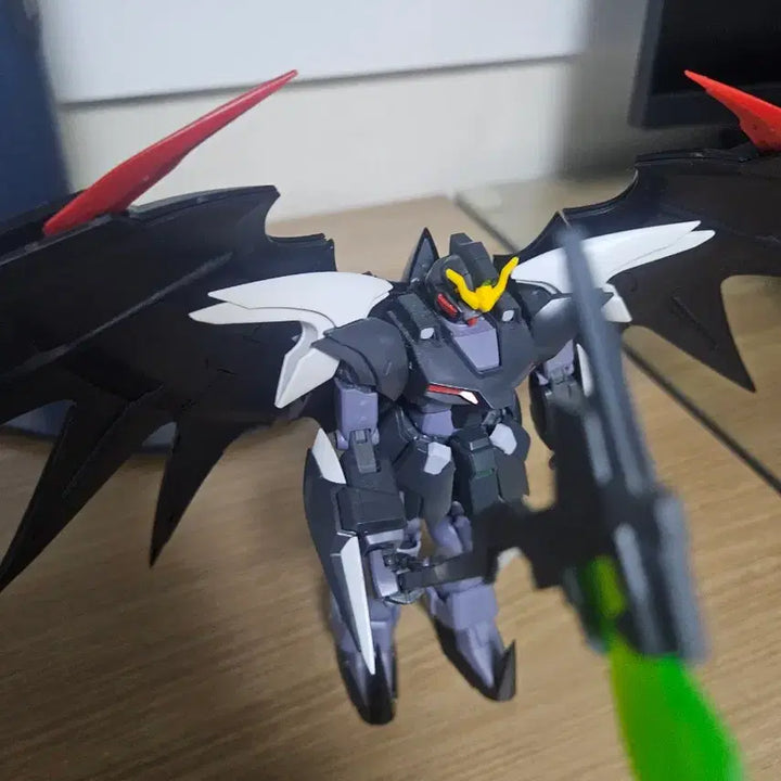 [BUNJANG] MG Deathscythe Hell EW Gundam Model Kit (Assembled) / [MG] 건담 데스사이즈 헬 EW 프라모델 조립품