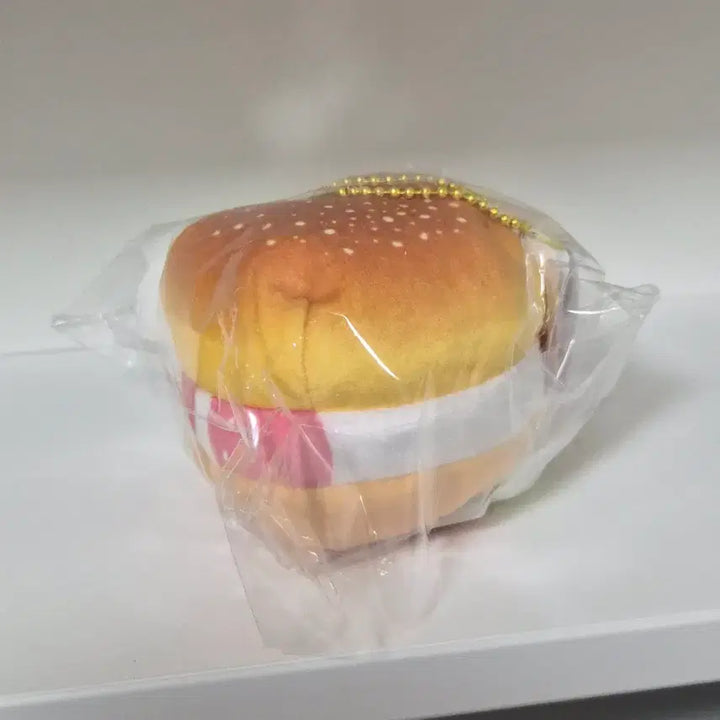 [BUNJANG] San-X Nyan Nyan Nyan Co. Strawberry Cream Doll Mascot Keychain / 산엑스 냥냥냥코 딸기 슈크림 인형 마스코트 키링