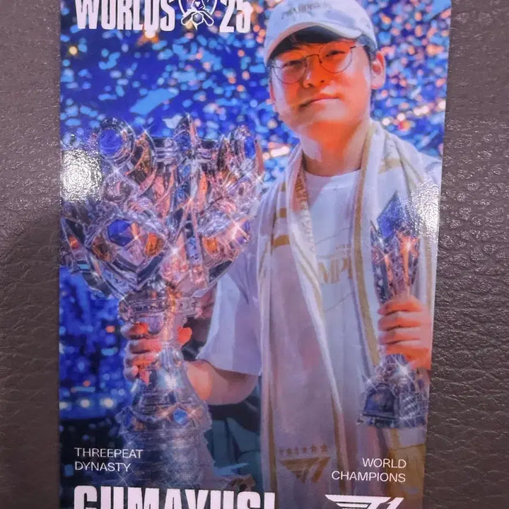 [BUNJANG] T1 Gumayusi Worlds Photocard / msi 월즈 스킨 포카 구마유시