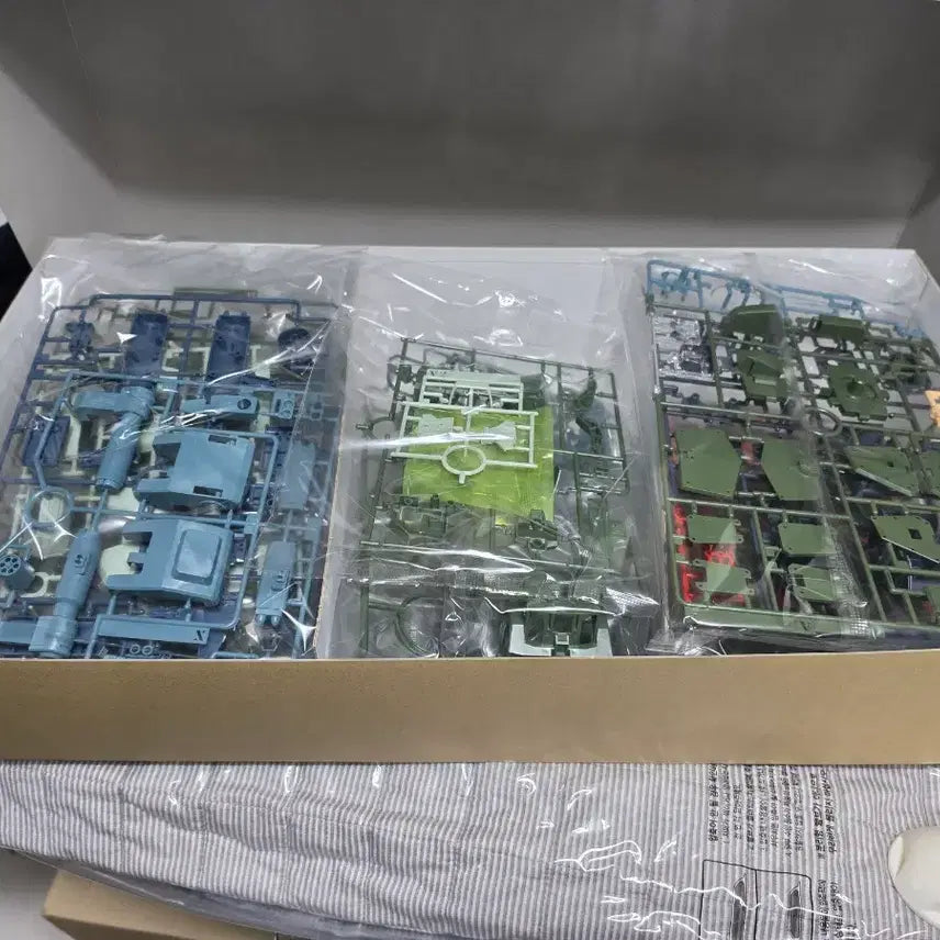 [BUNJANG] Bandai 1/20 Scope Dog Turbo Custom (The Last Red Shoulder) Plastic Model Kit / 반다이 1/20  스코프독 터보 커스텀 (더 라스트 레드 숄더)