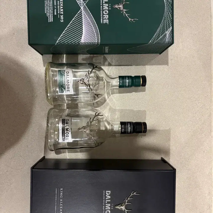 [BUNJANG] Dalmore Luminary No.3 17 Year Old &amp; King Alexander III Whisky Bundle Set (2 Bottles) / 달모어 루미너리 No.3 17년 / 킹 알렉산더 3세 위스키 2병 일괄