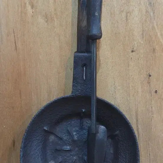 [BUNJANG] Cast Iron Charcoal Iron and Soldering Iron / 민속품  / 무쇠 숯다리미와 인두