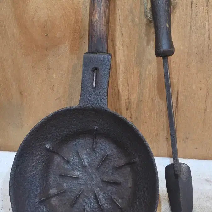 [BUNJANG] Cast Iron Charcoal Iron and Soldering Iron / 민속품  / 무쇠 숯다리미와 인두