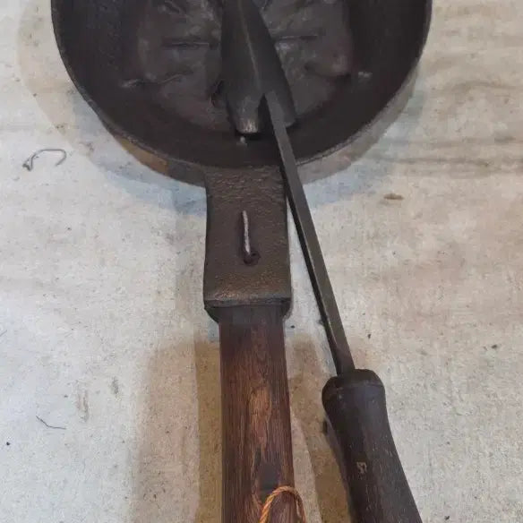 [BUNJANG] Cast Iron Charcoal Iron and Soldering Iron / 민속품  / 무쇠 숯다리미와 인두