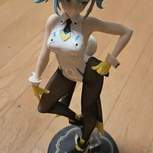 [BUNJANG] Vocaloid Hatsune Miku Street Bunny Girl BiCute Figure by FuRyu / [보컬로이드] 하츠네미쿠 스트리트 바니걸 비큐트 피규어 [후류]