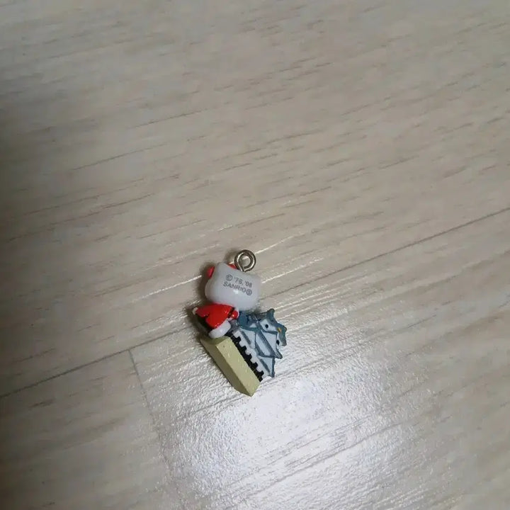 [BUNJANG] Sanrio Hello Kitty Osaka Castle Gachapon Figure Strap / 고전 키티스트랩 오사카성 키티 가챠 피규어 킽스