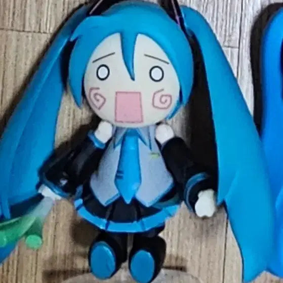 [BUNJANG] Vocaloid Hatsune Miku Nendoroid Puchi Figure / 보컬로이드 미쿠 하츄네 미쿠 시크릿 넨도 푸치 넨도로이드 피규어