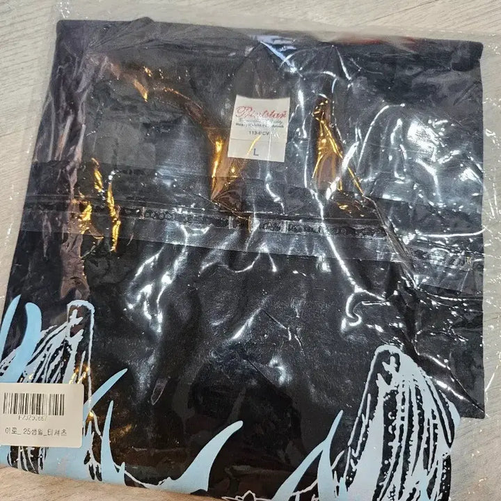 [BUNJANG] Iro 25th Birthday Scosism T-Shirt / 이로 25 생일 티셔츠 스코시즘