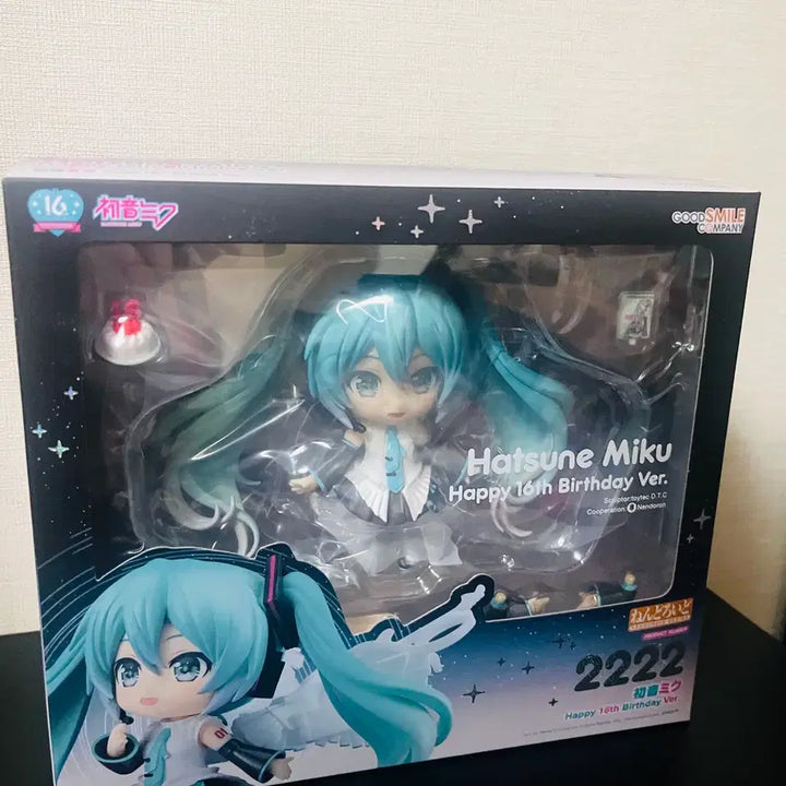 [BUNJANG] Hatsune Miku 16th Anniversary Nendoroid Figure (Sealed) / [미개봉] 하츠네 미쿠 16주년 넨도로이드 피규어 (2222)