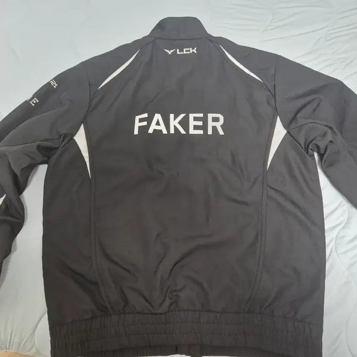 [BUNJANG] T1 Faker Marked Jersey XL / 2026 T1 페이커 마킹 유니폼 XL