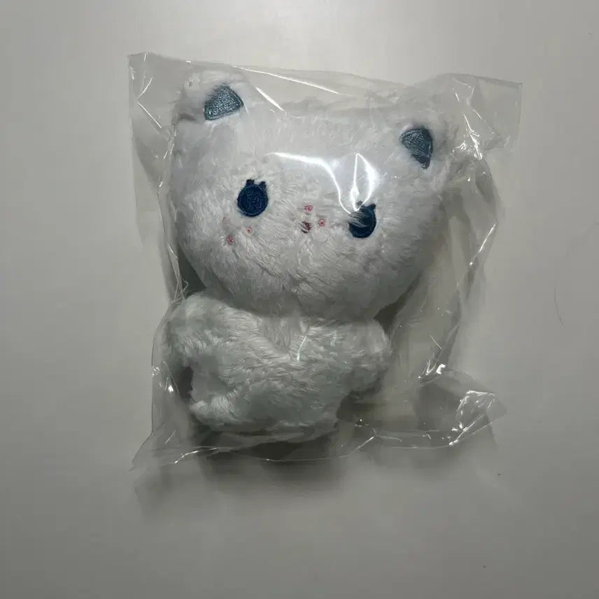 [BUNJANG] Stray Kids Bboknyangi Mouthless Plush / 스키즈 뽁냥이 입없뽁