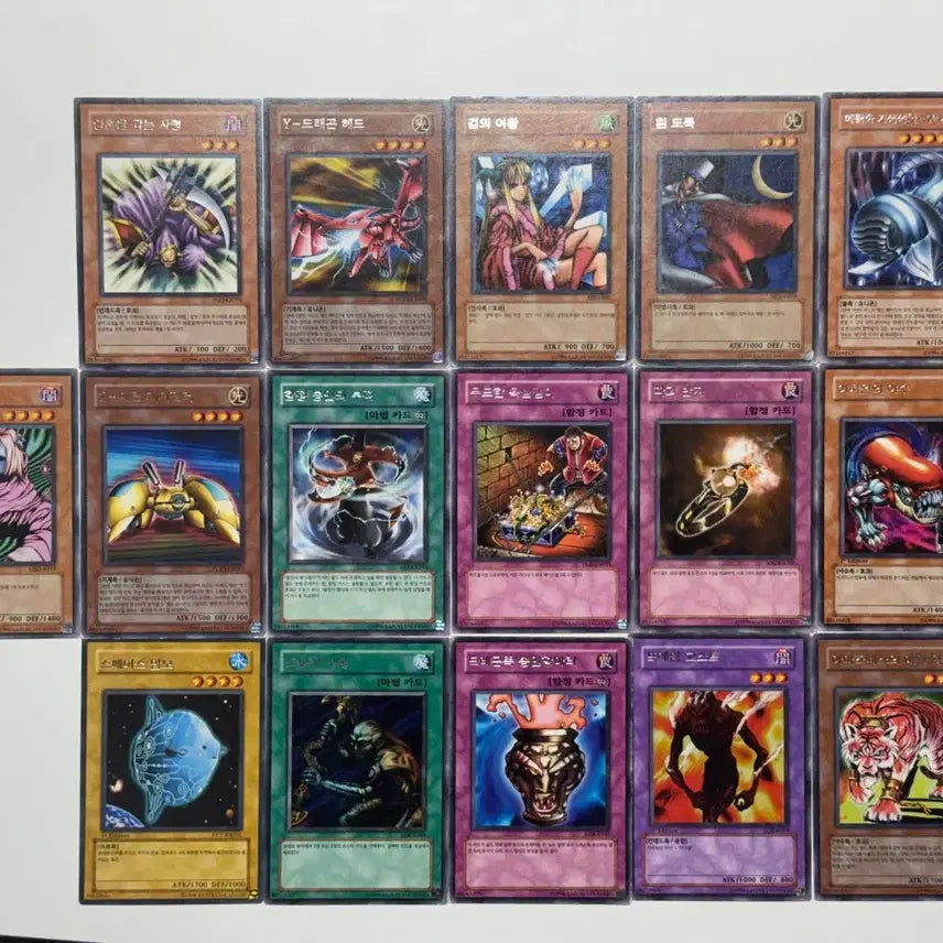 [BUNJANG] Yu-Gi-Oh! Card Bundle Set (559 Cards) / 유희왕 카드 우선 일괄 팔아요!