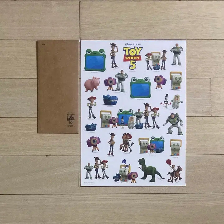[BUNJANG] Toy Story 5 Woody Character Monami Brown Marker &amp; Dolbi Poster Set / [토이스토리5] 모나미 갈색 마커&amp;우디 캐릭터/돌비 포스터/무비씰