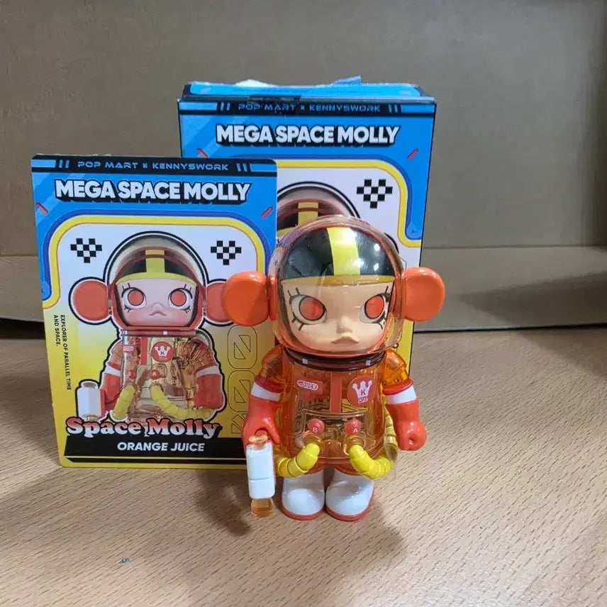 [BUNJANG] Pop Mart Mega Space Molly 100% Series Orange Figure / 팝마트 메가 스페이스 몰리 100% 시리즈(오렌지)