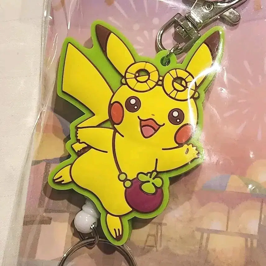 [BUNJANG] Pokemon Center Taiwan Pineapple Pikachu Reel Holder Keychain / 대만 포켓몬센터 파인애플 피카츄 릴홀더 키링
