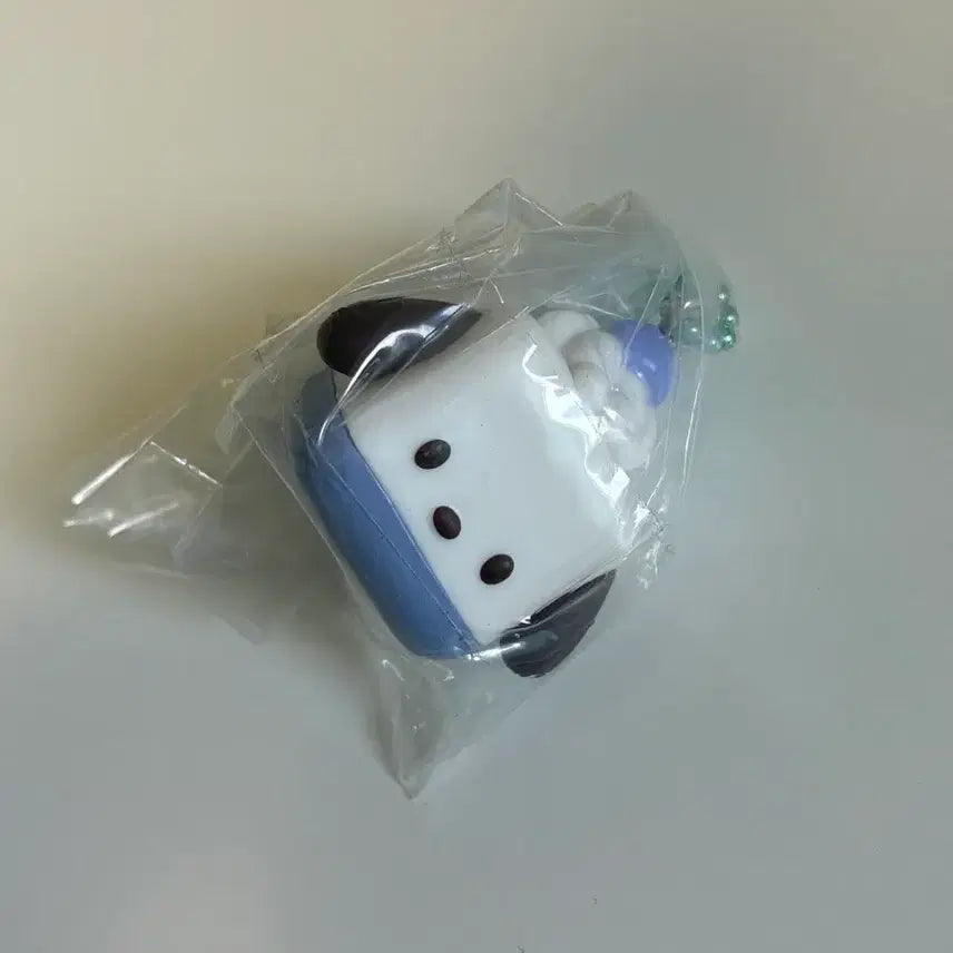 [BUNJANG] Sanrio Pochacco Cake Charm Gacha / 산리오 포챠코 케이크 키링 가챠