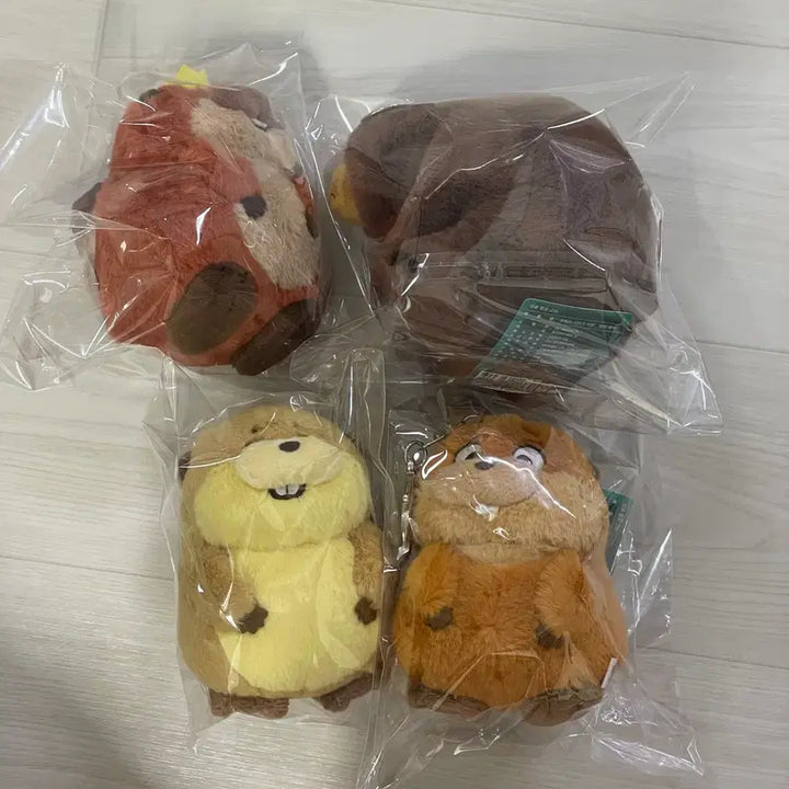 [BUNJANG] Disney Pixar Turning Red Character Doll Keychain Set (4 Types) / (4종세트) 디즈니 픽사 호퍼스 죠지 킹 엘렌베어 메이블 로프 인형 키링