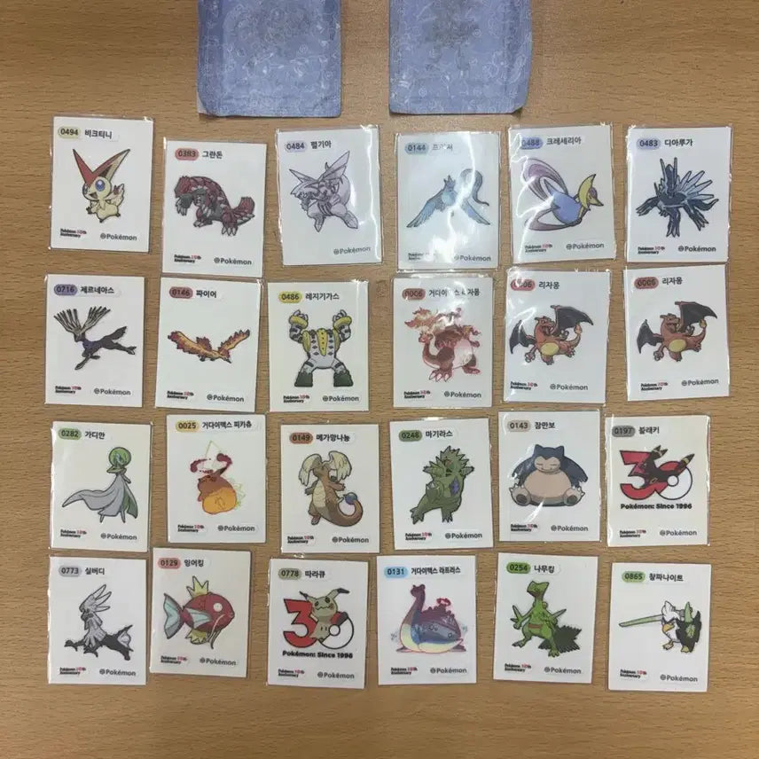 [BUNJANG] Pokemon Stickers (Legendary &amp; Regular) / 띠부실팝니다(전설 및 일반)