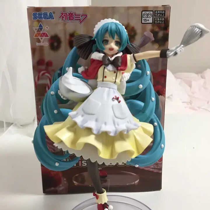[BUNJANG] Hatsune Miku 2025 Christmas Figure / 하츠네미쿠 2025 크리스마스 피규어