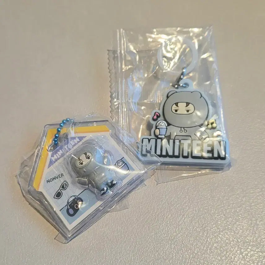 [BUNJANG] Mini Teen Gacha Merch Set / 미니틴 가챠 논버