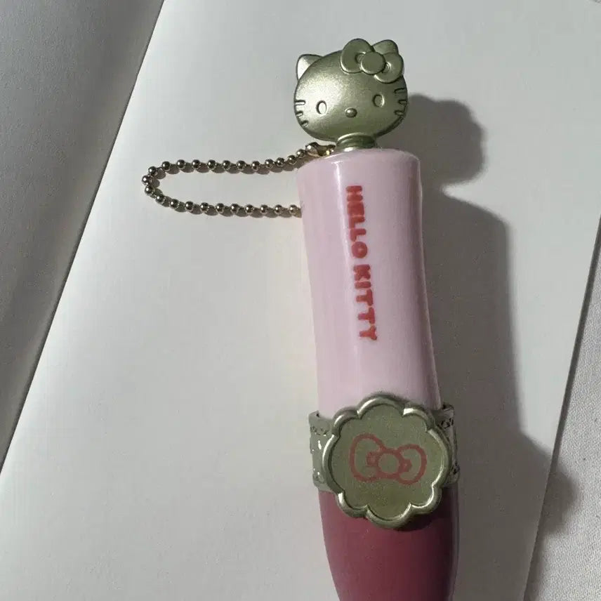 [BUNJANG] Sanrio Hello Kitty Lipstick Holder / 산리오 키티가챠 립스틱보관