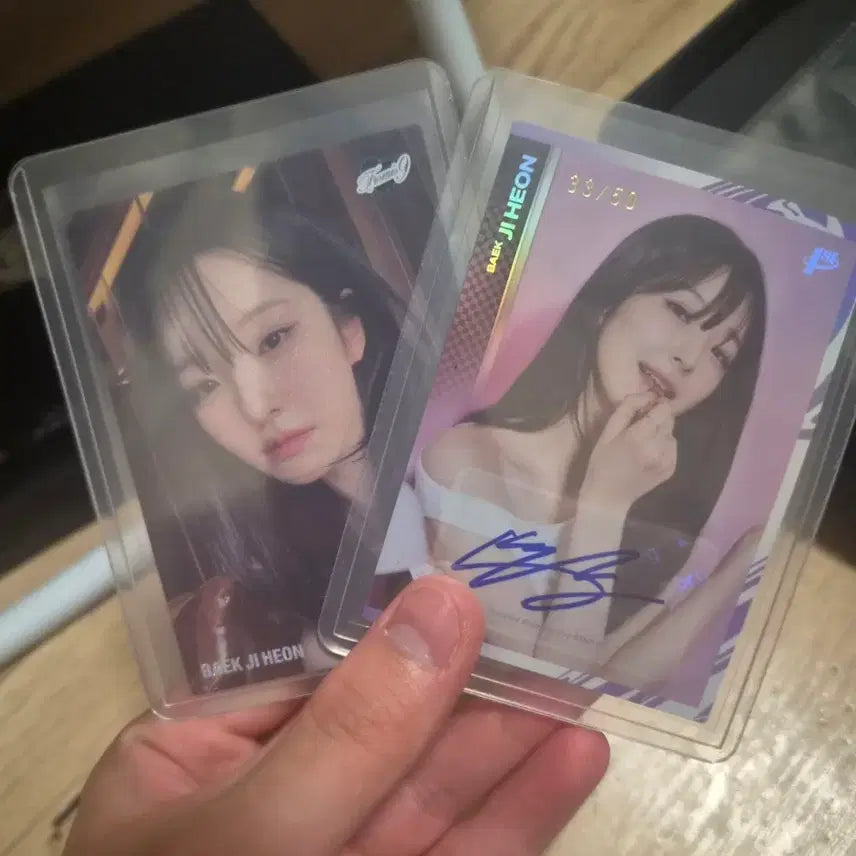 [BUNJANG] fromis_9 Baek Ji-heon 50 Limited Auto / 99 Limited Photocard Bundle Set / 테레카 프로미스나인 백지헌 50한정 오토+99한정 팝니다