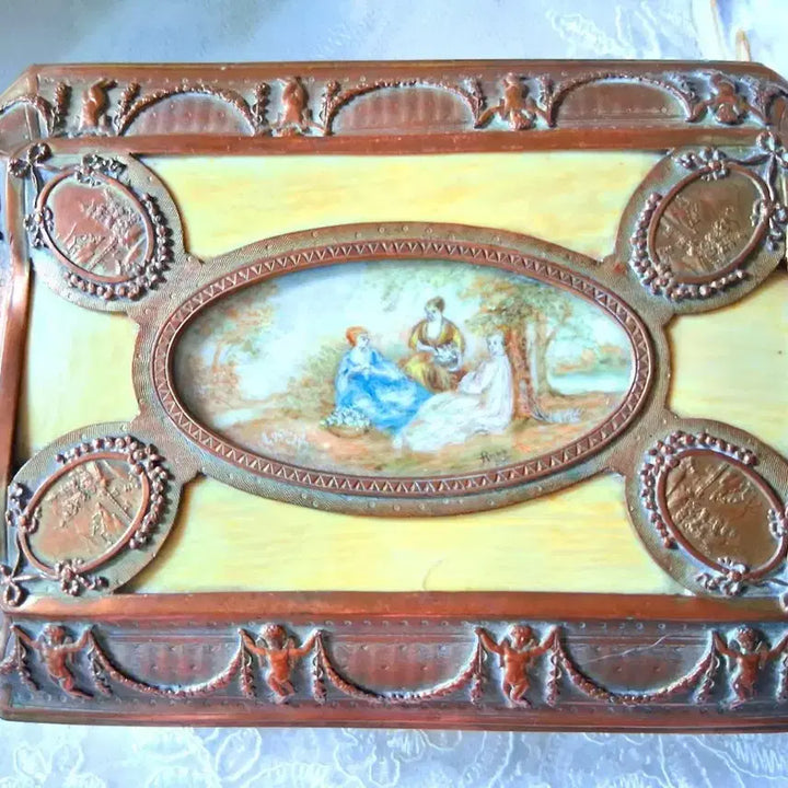 [BUNJANG] French Antique Bronze Trinket Box with Cherub Relief / 프랑스 앤틱 브론즈 트랭켓