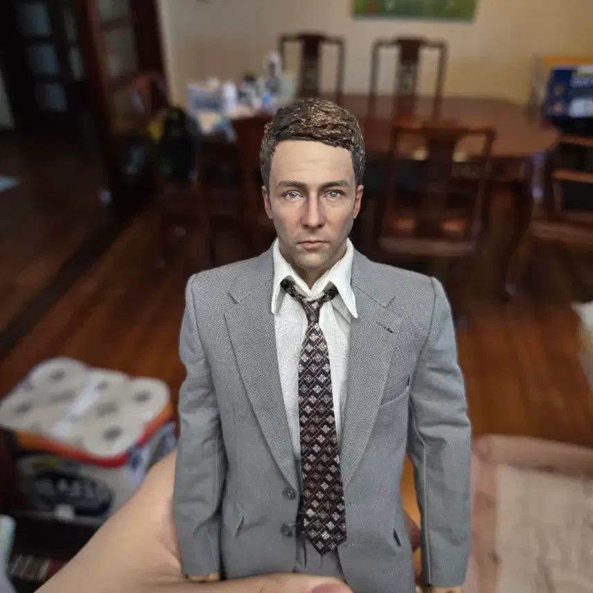 [BUNJANG] Fight Club Narrator Custom 12-inch Figure / 파이트 클럽 나레이터 커스텀 12 인치 피규어